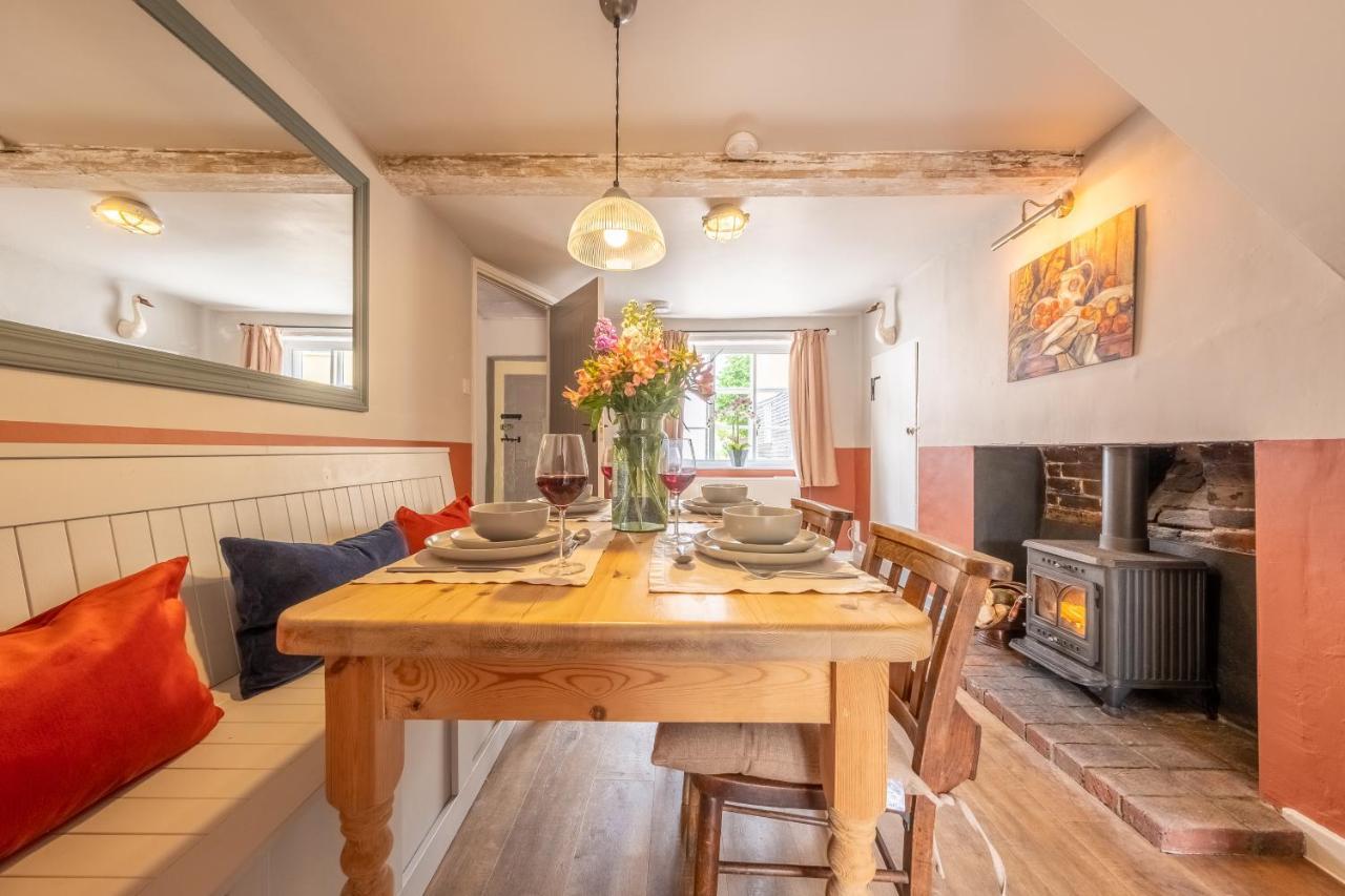 Heavenly 16Th Century Cottage In Pretty Rural Village - Swan'S Nest Boxford  Buitenkant foto