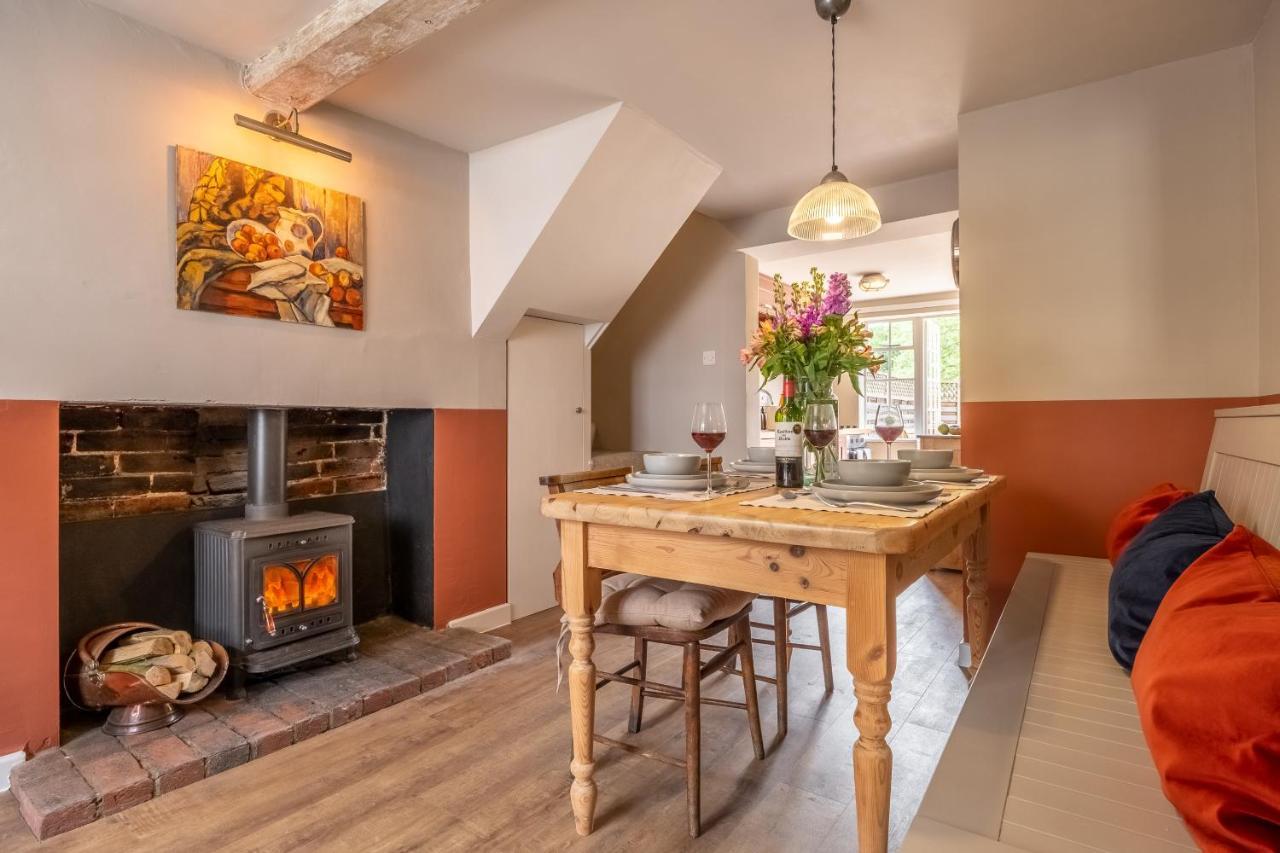 Heavenly 16Th Century Cottage In Pretty Rural Village - Swan'S Nest Boxford  Buitenkant foto