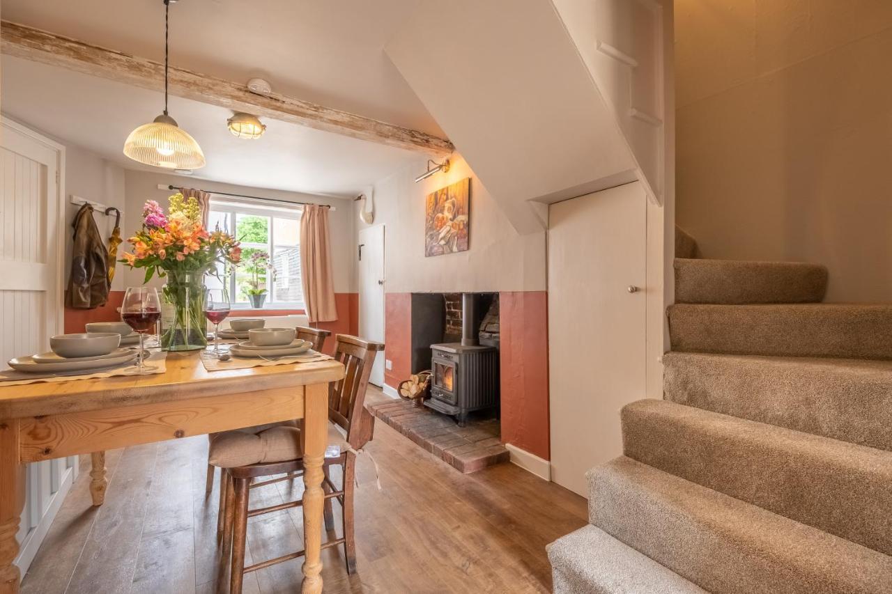 Heavenly 16Th Century Cottage In Pretty Rural Village - Swan'S Nest Boxford  Buitenkant foto