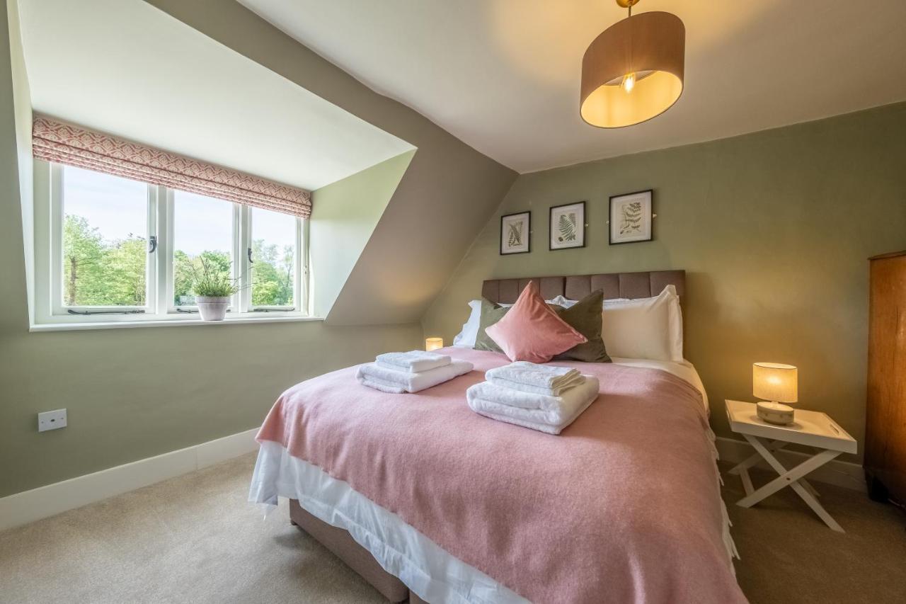 Heavenly 16Th Century Cottage In Pretty Rural Village - Swan'S Nest Boxford  Buitenkant foto