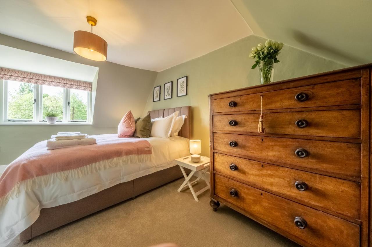 Heavenly 16Th Century Cottage In Pretty Rural Village - Swan'S Nest Boxford  Buitenkant foto