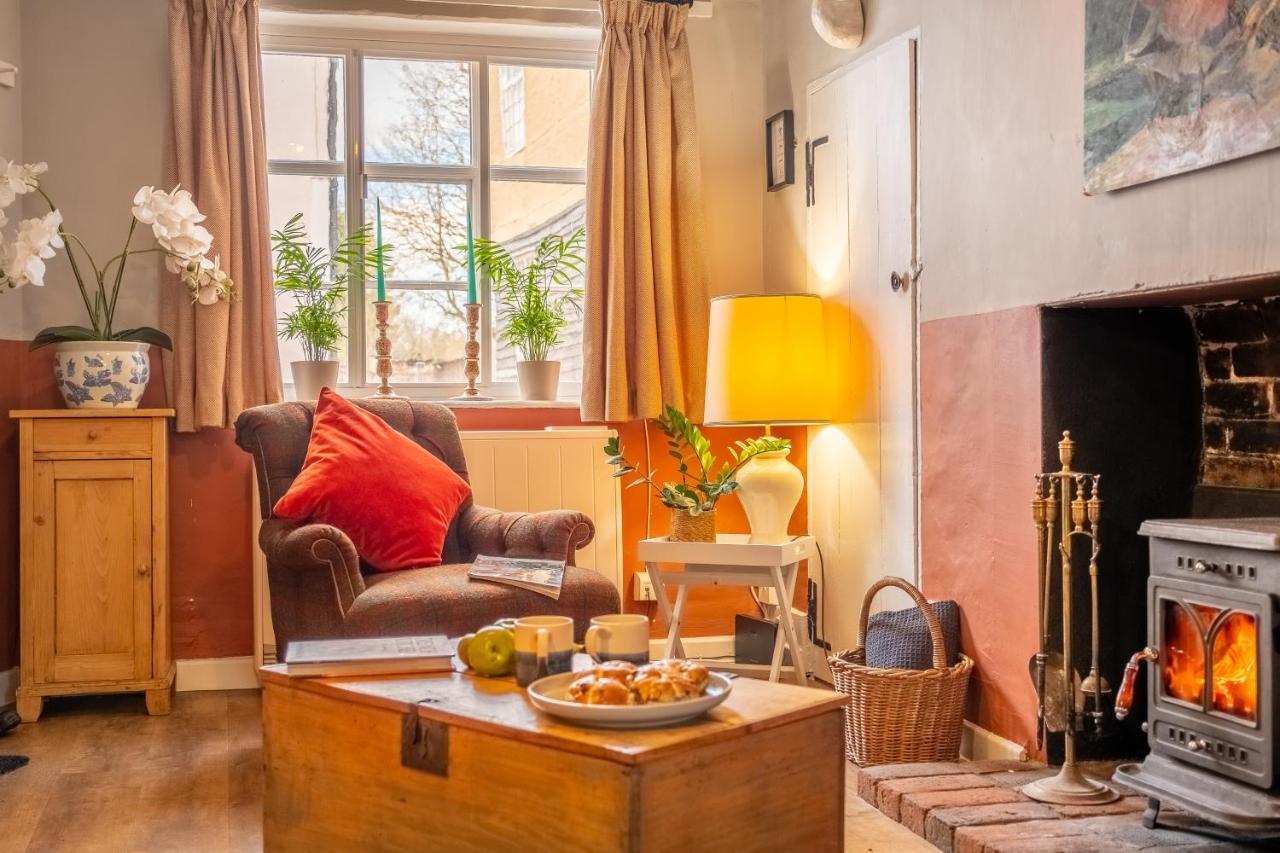 Heavenly 16Th Century Cottage In Pretty Rural Village - Swan'S Nest Boxford  Buitenkant foto