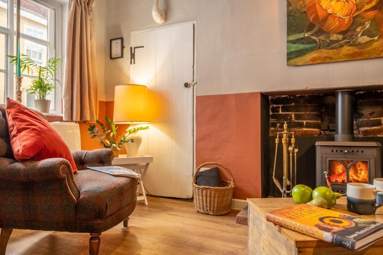 Heavenly 16Th Century Cottage In Pretty Rural Village - Swan'S Nest Boxford  Buitenkant foto